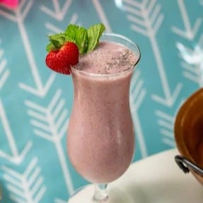 Berry Mint Chia Smoothie.