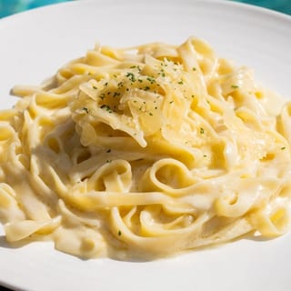 Fettuccine Pasta Alfredo