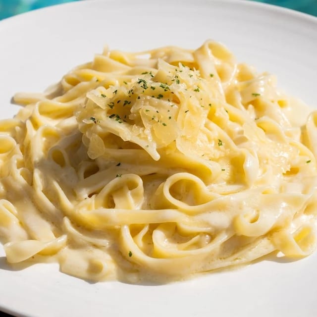 Fettuccine Pasta Alfredo.