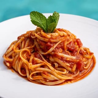 Spaghetti Pasta Alla Pomodoro