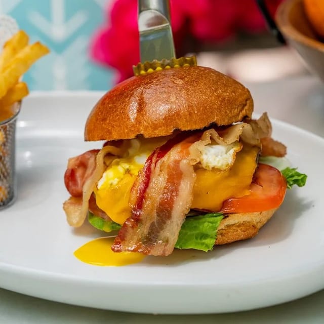 Grand Slam Classic Burger.